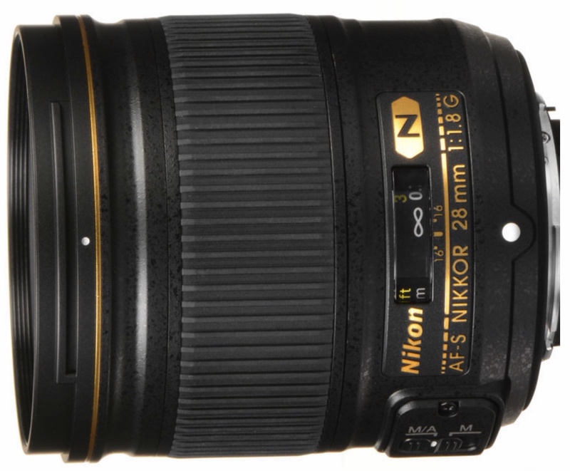 bythom nikkor 28mm f18